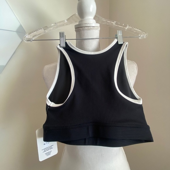 Year of Ours Sara Sports Bra Size S NWT - Picture 2 of 7